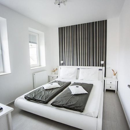 Azur Haz Viola Apartman Sárvár المظهر الخارجي الصورة