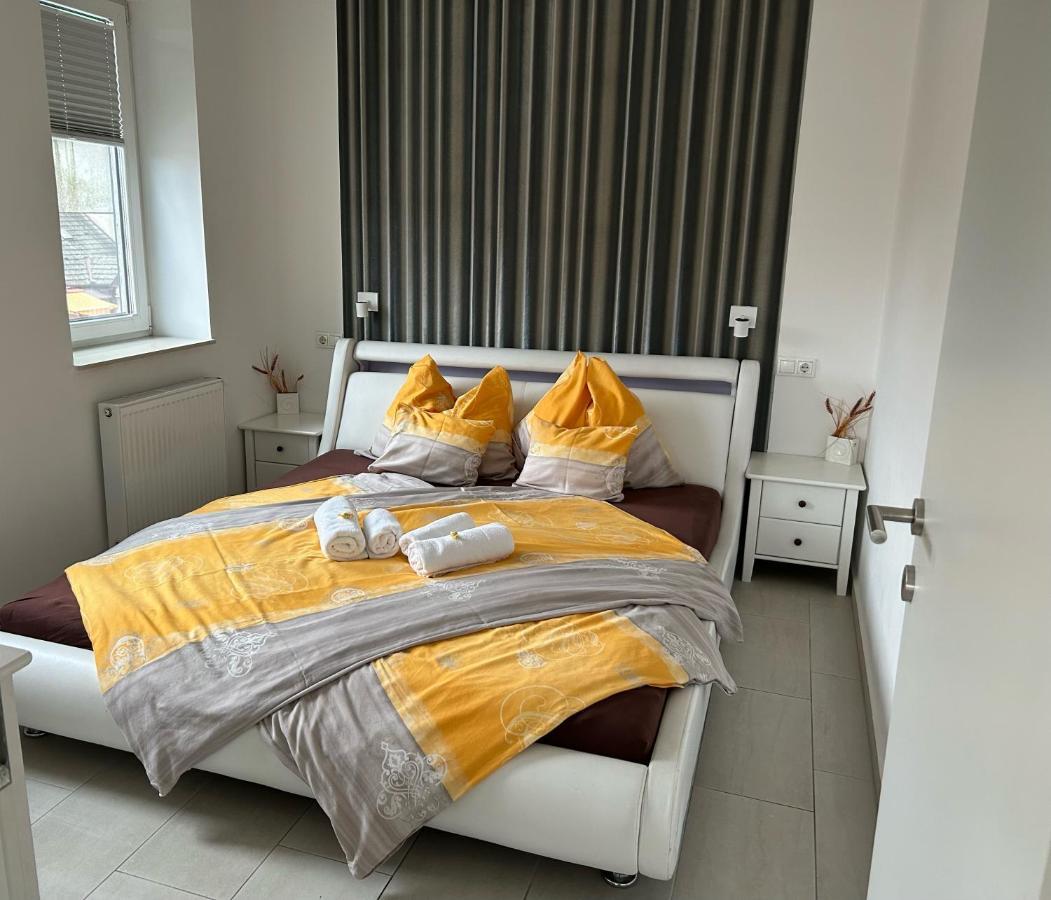 Azur Haz Viola Apartman Sárvár المظهر الخارجي الصورة